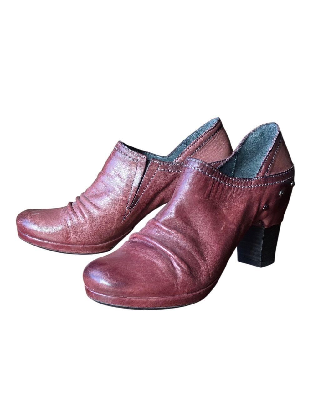 HISPANITAS Burgundy Leather Metal Accents Slip-On Platform Heels 38